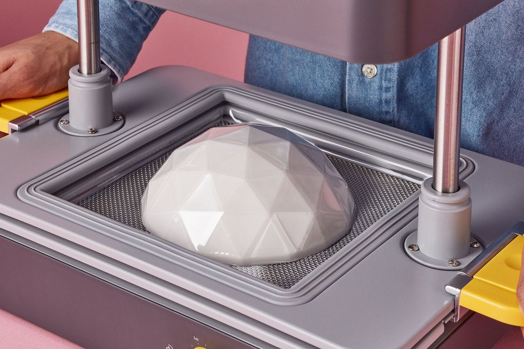 Mayku FormBox Desktop Vacuum Former - Digitmakers.ca