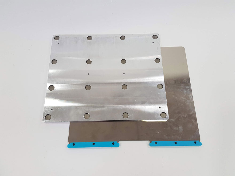 FlashForge Creator 3 Flexible Magnetic Build Plate with Magnetic Base - Digitmakers.ca